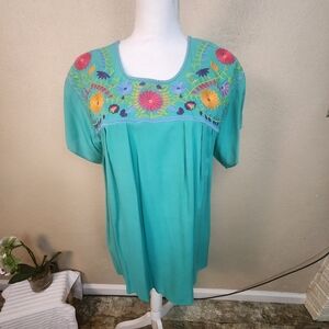 Layerz Clothing Floral Teal Embroidered Blouse Large NWT (5810)